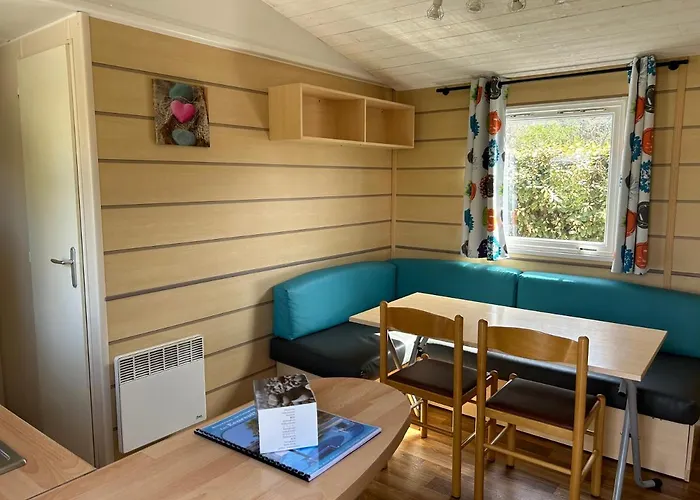 Kemping Essentiel 30m2 *