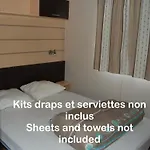 Essentiel 30m2 Parque de Campismo Ares